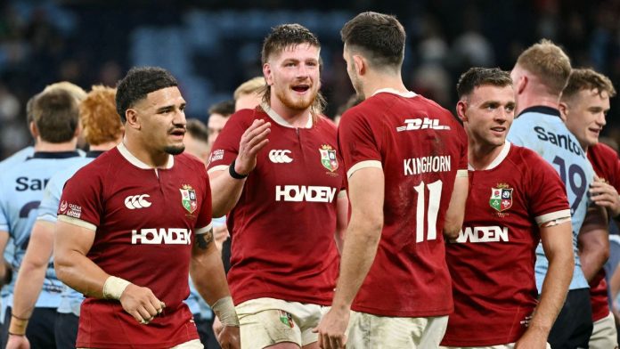 Los leones permanecen invictos bajo, pero fueron los Waratah sonriendo en Sydney
