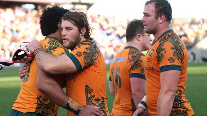 Los Wallabies cayeron en un agujero del tamaño de Rob Valetini en Newcastle
