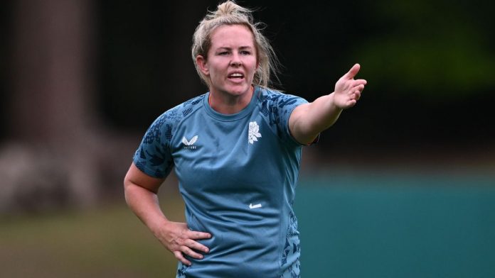 Copa Mundial de rugby femenino: Marlie Packer de Inglaterra disponible para el primer partido a pesar de la tarjeta roja
