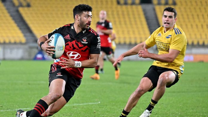 Richie Mo'unga confirmó regresar a Nueva Zelanda
